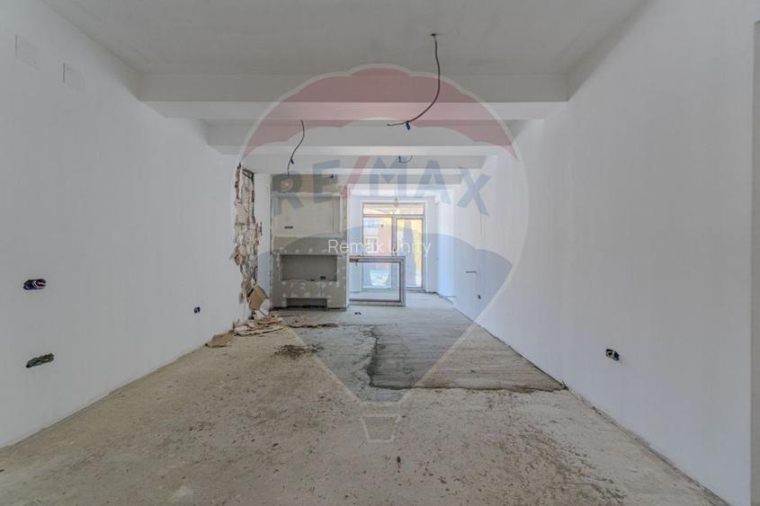 Activ Hotelier SubEvaluat | 18.000 mp construiti | 3 ha teren | BRASOV - 29