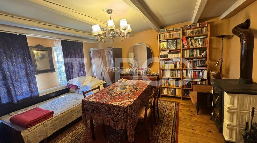 Casa de vanzare cu curte spatioasa loc relaxare si gradina Cornatel - 6