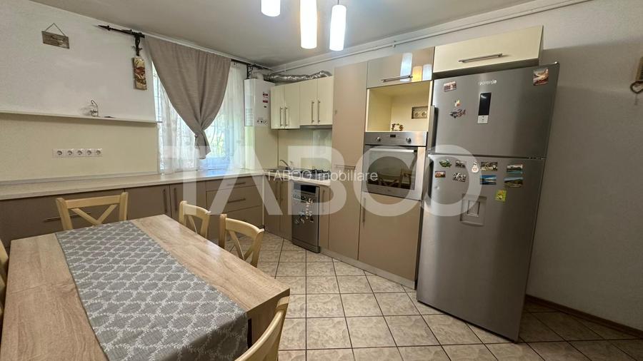 Apartament 3 camere cu balcon mobilat utilat zona Rahovei Sibiu - 2