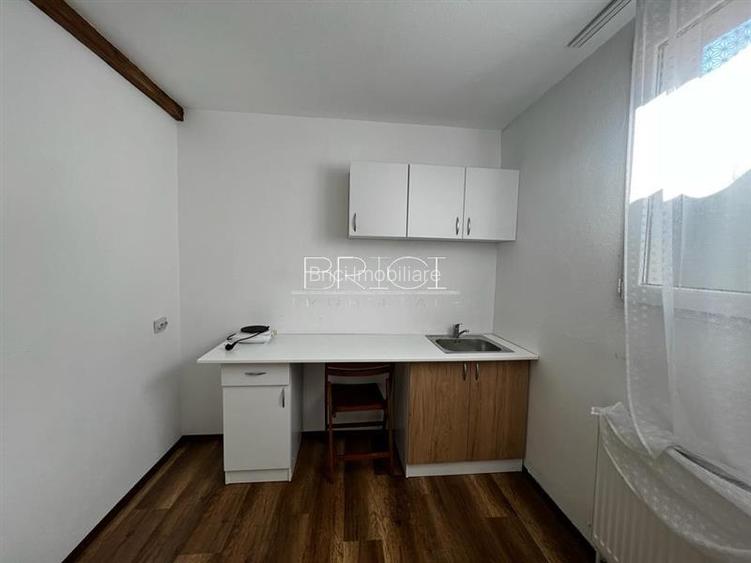 Garsoniera, cu Terasa, Parcare in strada, zona Grivitei - 3