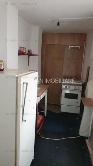 Casa 4 camere, zona Centrala, constructie caramida - 9