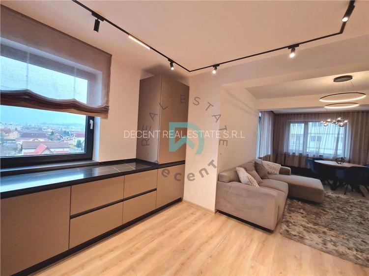 Apartament 3 camere, parcare, TRACTORUL - 21