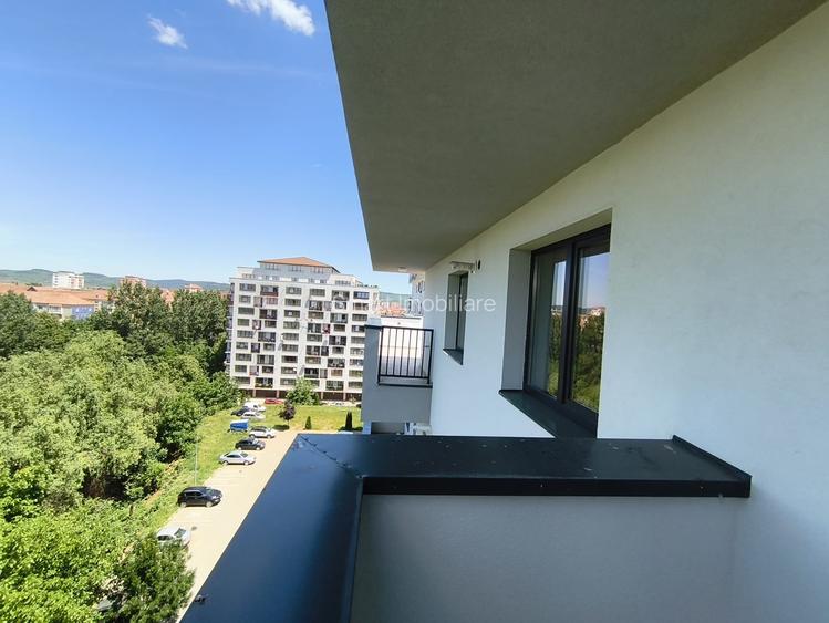 Penthouse 4 cam, terasa 78 mp, La Cheie, Doamna  Stanca-Selimbar - 3