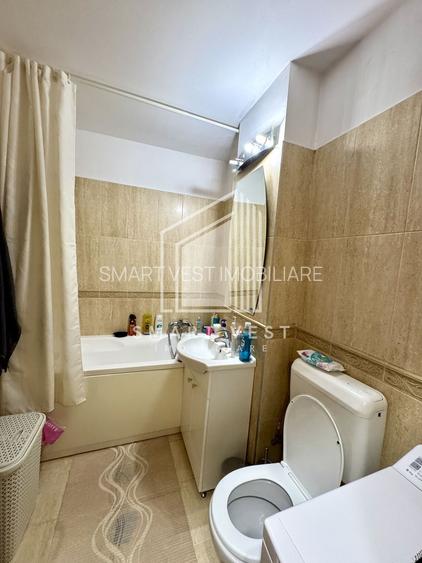 Apartament 3 camere decomandat de vanzare | Etajul 2 | Zona Micro 17 - 18