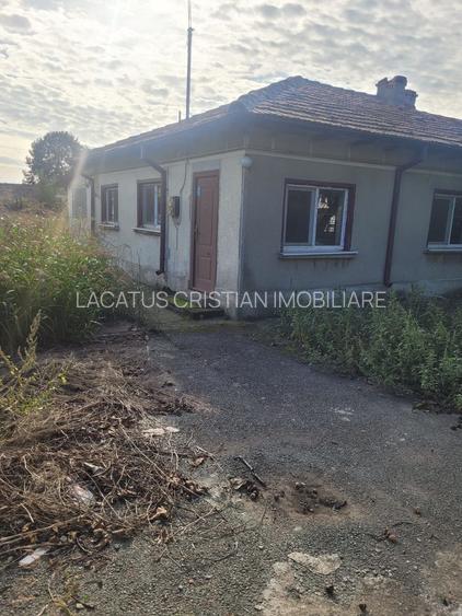 UNICAT! CASA CU TEREN 900MP ZONA COICIU - 3
