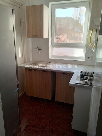 Închiriez garonieră, Unirii, centrală proprie - 4