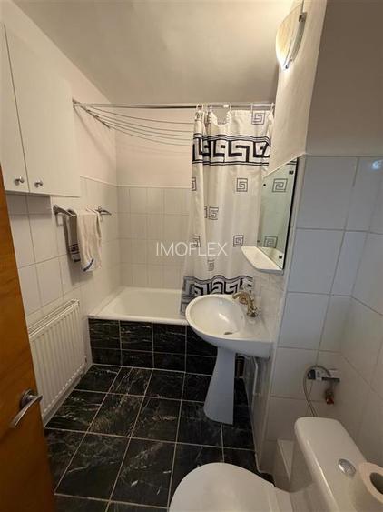 Apartament 3 camere, zona Aula Universitatii - 2