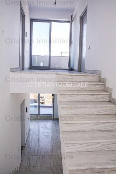 Vila cu Piscina  P+2  487mp utili, teren 300mp, zona rezidentiala - 20