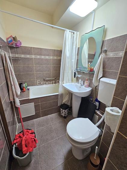 Berceni Piata Resita Aleea Slatioara 38mp Et.3 Liber Renovat Contorizat - 2