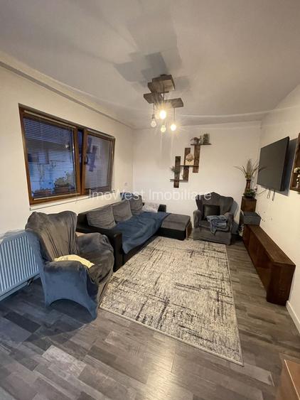 Casa S+P+E+M | 605 mp utili | 10 camere | 3 bucatarii | 4 bai | 3 terase | Garaj - 32