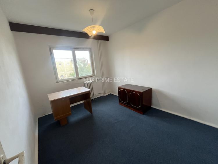 Apartament cu 3 camere Torontalului  - 2