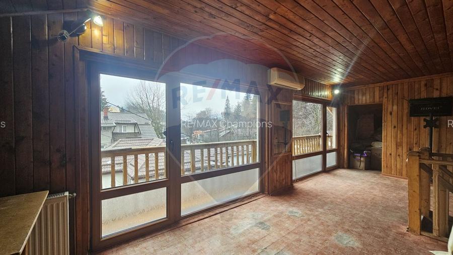Casă / Vilă cu 9 camere de vânzare în zona Valea Cerbului comision 0% - 23