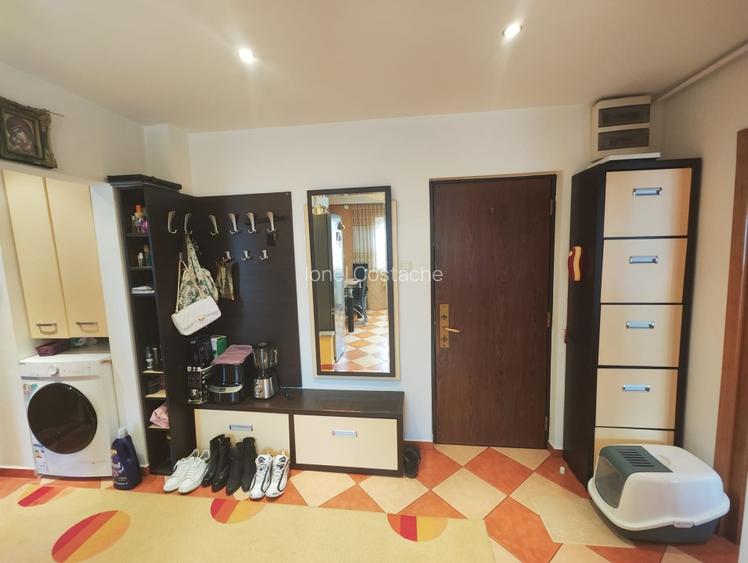 Vând apartament 2 camere,Costin Georgian  - 11