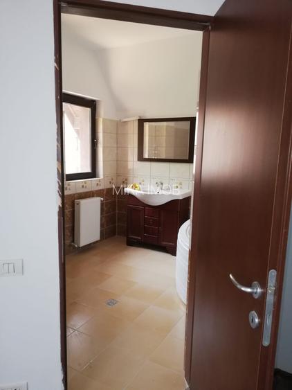 Casă individuală , 167 mp utili, 4 camere + mansardă finisată- teren 300mp - 6