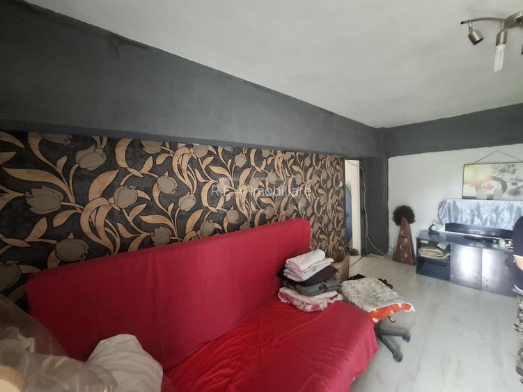 2 camere, 4/10, bloc 1986, 52 mp, anvelopat- Crangasi - 2