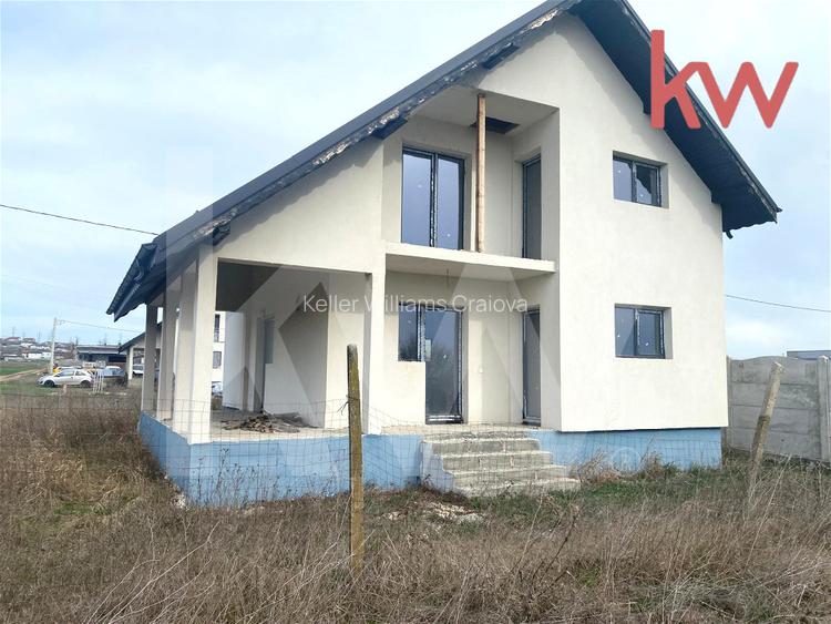 Casă spațioasă și bine compartimentată - 2