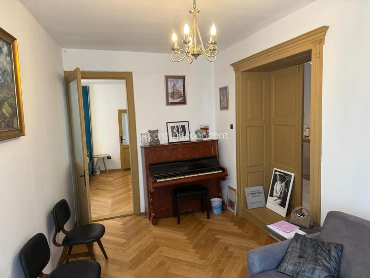 Apartament 3 camere cu farmec istoric – Poarta Șchei, Brașov - 5
