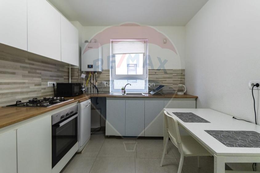 Apartament de vanzare |3 camere| 2 băi | 1 loc de parcare | COMISION 0 - 7