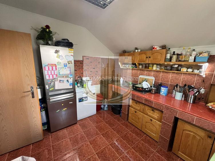 Casă spațioasă cu 2 apartamente, acces din 2 străzi – zona Lipovei - 11