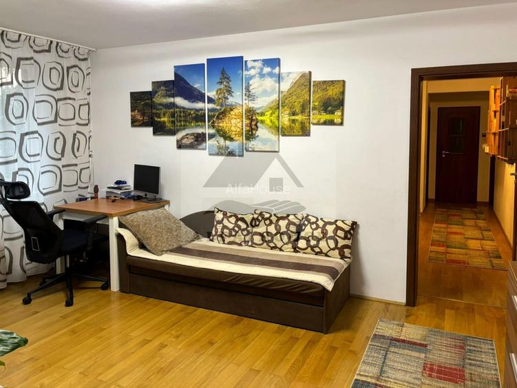 Apartament cu patru camere, zona Centrul Civic - AFI Mall,  74 mp - 2