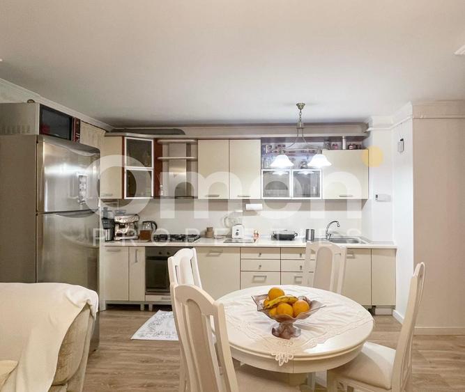 Vând apartament 3 camere | Zonă centrală