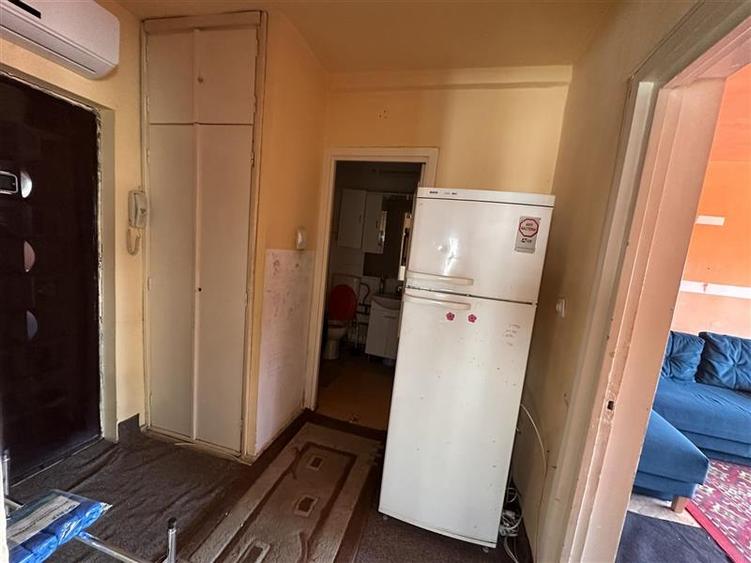 Decomandat, etaj intermediar, mobilat si utilat linga Kaufland