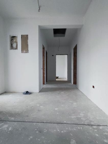 FARA COMISIOANE casa cu 4 camere 2 bai PARTER + pod placa camera teh beci terasa