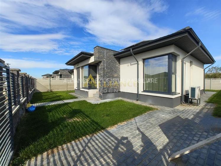 Casa individuala - 3 camere--PANOURI SOLARE - 5