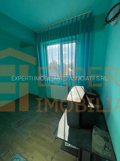 VILA cu spatii comerciale situata in zona CUMPANA - 11