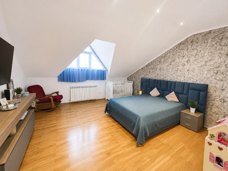 VILĂ EXCLUSIVISTĂ CU PISCINĂ, 470 MP UTILI, TEREN 600 MP – AGIGEA, LA 5 MINUTE D - 8