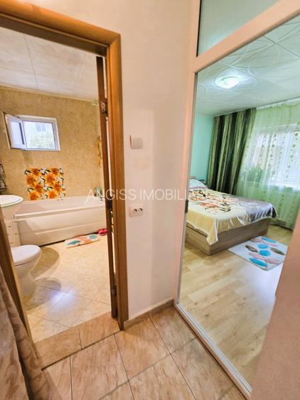 Apartament 3 camere cu BALCON - CARTIER E3 - 11