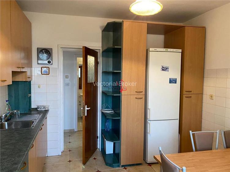 Oferta unica! 4 camere decomandat, etaj intermediar Vatra Luminoasa - 10