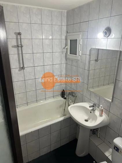 Garsoniera la 4 minute de Tramvai 41(Bloc Mixt) - 4