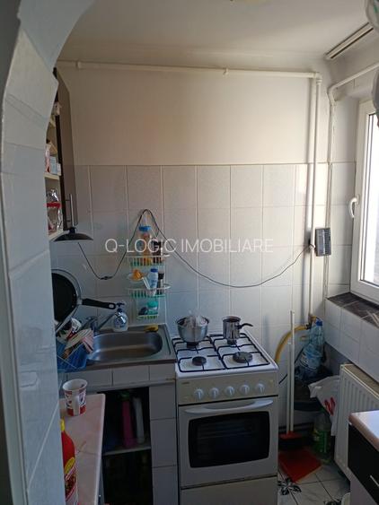 Garsoniera renovata, semimobilata zona Craiter - 2