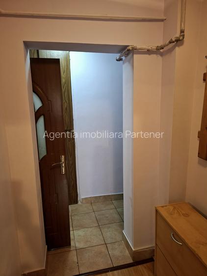 Garsonieră Gavana 3 , Decomandata / mobilată , finisaje medii! - 6