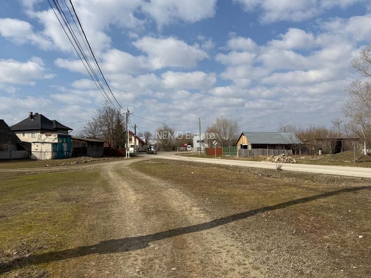 Teren intravilan de vânzare | Frătăuții Vechi | 30 ari | Dublu acces - 3