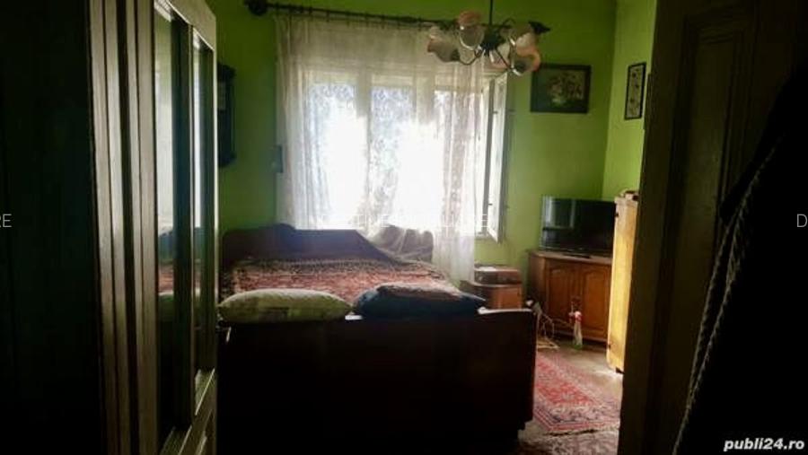 Vand casa ultracentrl Simeria din caramida acces de pe 2 strazi. - 4