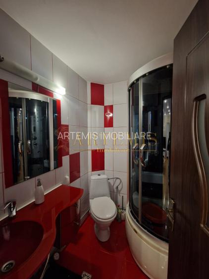 Apartament de 3 camere, decomandat, 90 mp., zona Stefan cel Mare. - 4