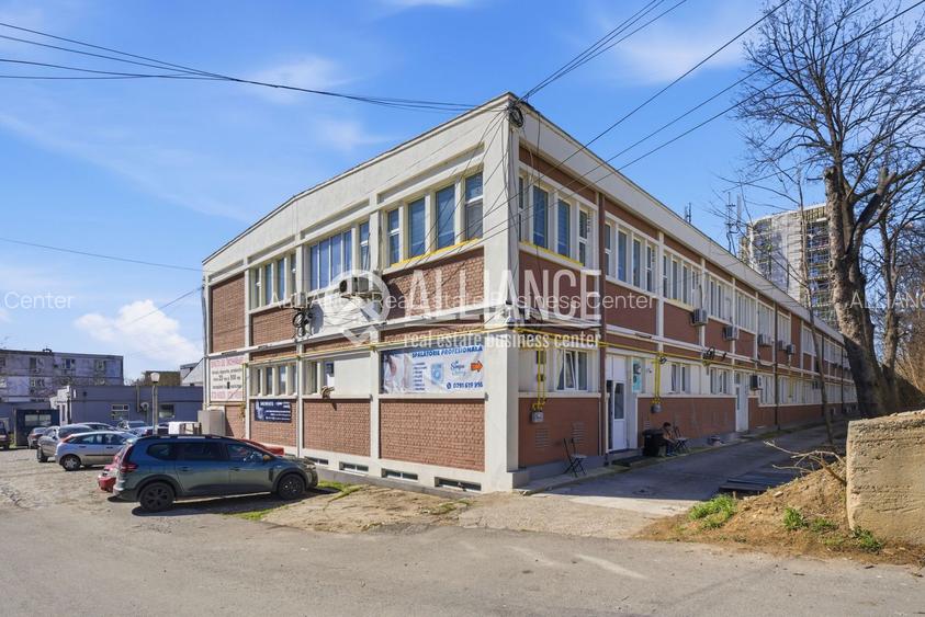 FALEZA NORD cladire multifunctionala 4600 mp cu acces din Bdul Mamaia! - 28