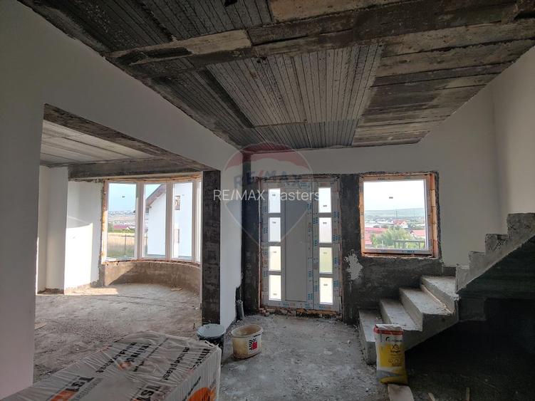 Casă / Vilă individuală cu 560 mp teren, de vânzare în Scheia, Suceava - 39