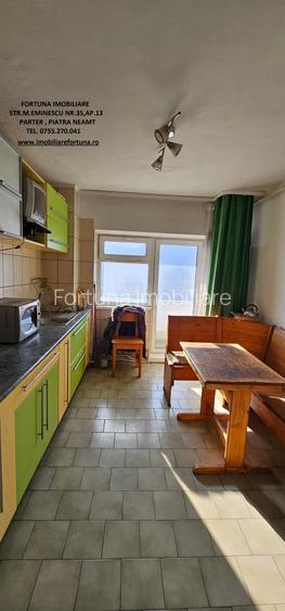 Apartament 3 camere, cu boxa si loc de parcare, zona 1 Mai - 9
