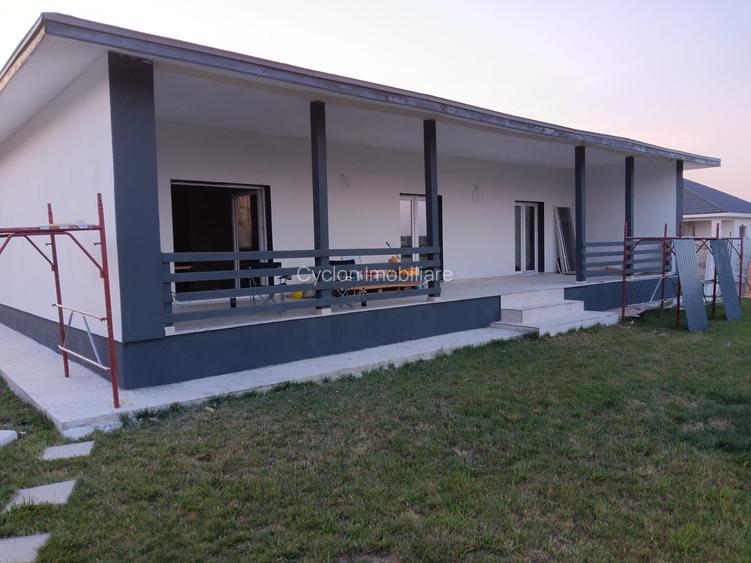 Casa de vanzare 4 cam 2 bai teren 900 mp Saftica-Dumbraveni - 5