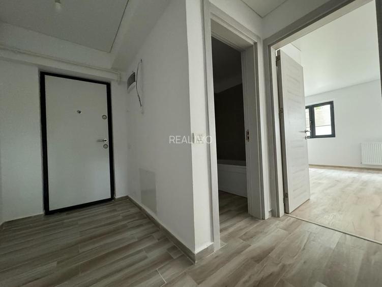 Garsonieră Luminoasa cu Balcon Spațios - 6