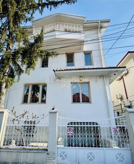 Vila 8 camere vis a vis de Piata Floreasca, garaj, curte proprie - 2