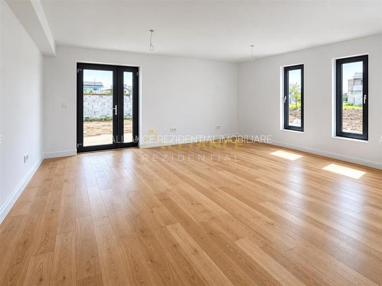 Casa parter- 4 camere- 600m de autobuz- 2km de metrou-pod-beci - 2