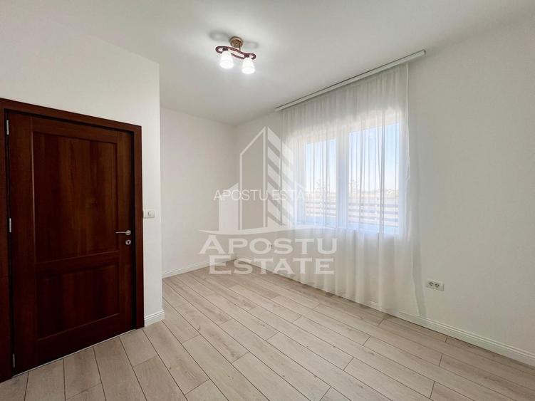 Jumatate de Duplex, 4 camere, 2 locuri de parcare,curte, Mosnita Noua - 6