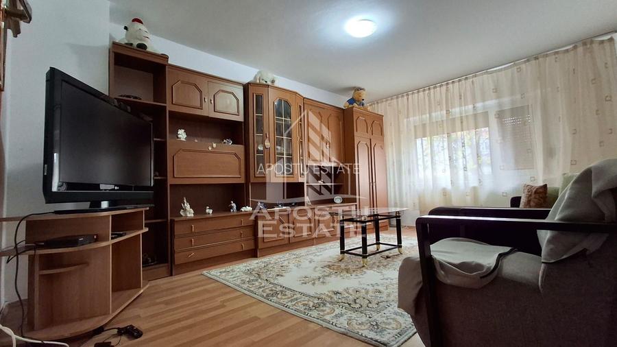 Apartament cu 2 camere decomandat  Alfa - 5