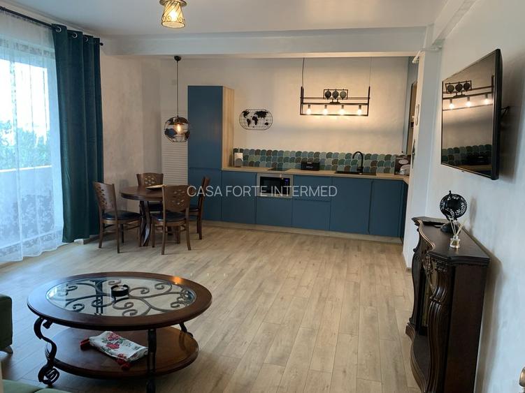 2 camere in centrul statiunii Mamaia 145000 euro - 11