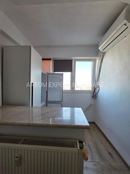 GARSONIERA 1 DECEMBRIE 1918 - 7 MIN METROU - BLOC ANVELOPAT - 7