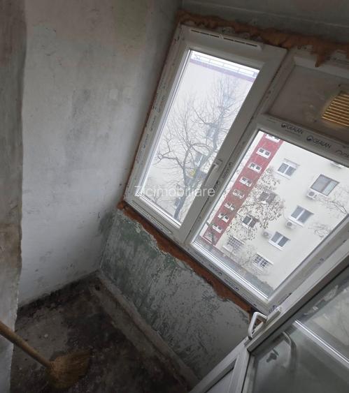Apartament 2 camere Bloc anvelopat Necesită renovare Piața Reșița – Berceni - 5